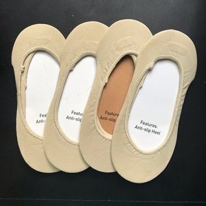 4 pairs No Show Socks